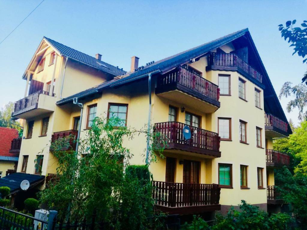 Apartament Lux-Nadrzeczna 5 Minut Od Deptaka Karpacz Exterior photo